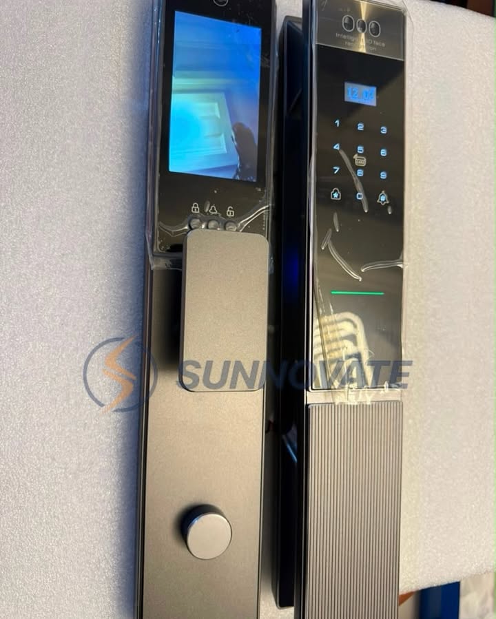 Smart door locks with fingerprint and keypad entry